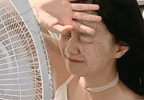 乌云密布
