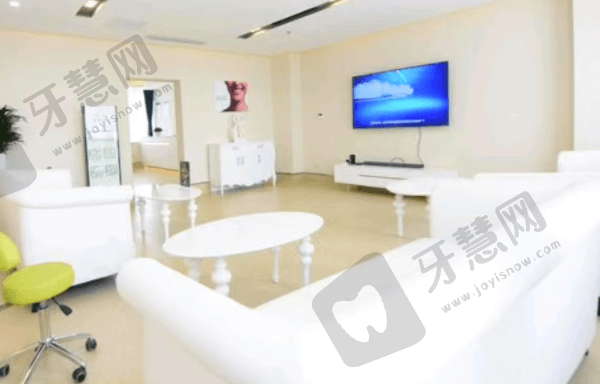 深圳美莱口腔门诊部医生介绍