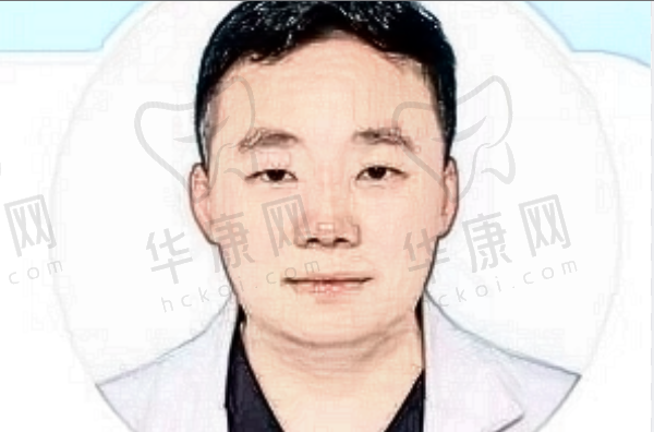 侯钊钊