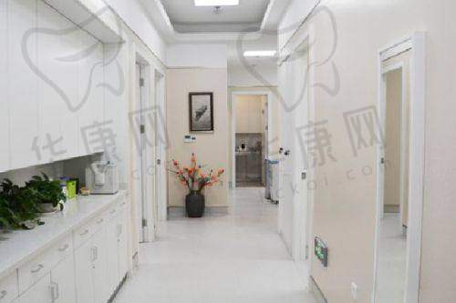 成都中 医 药大学附属医院-医学美容科,中医和西医结合祛疤成效好吗?